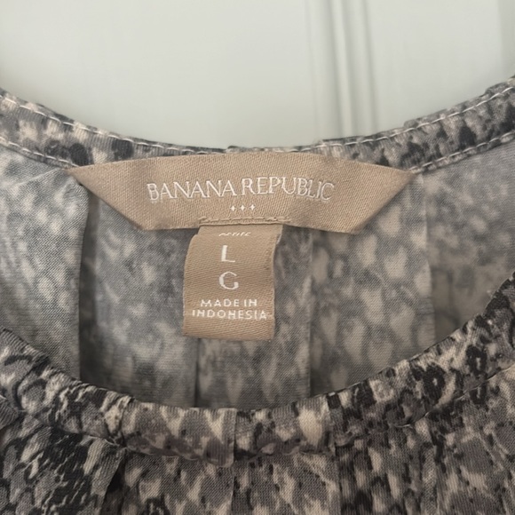 Halter top - Picture 3 of 3